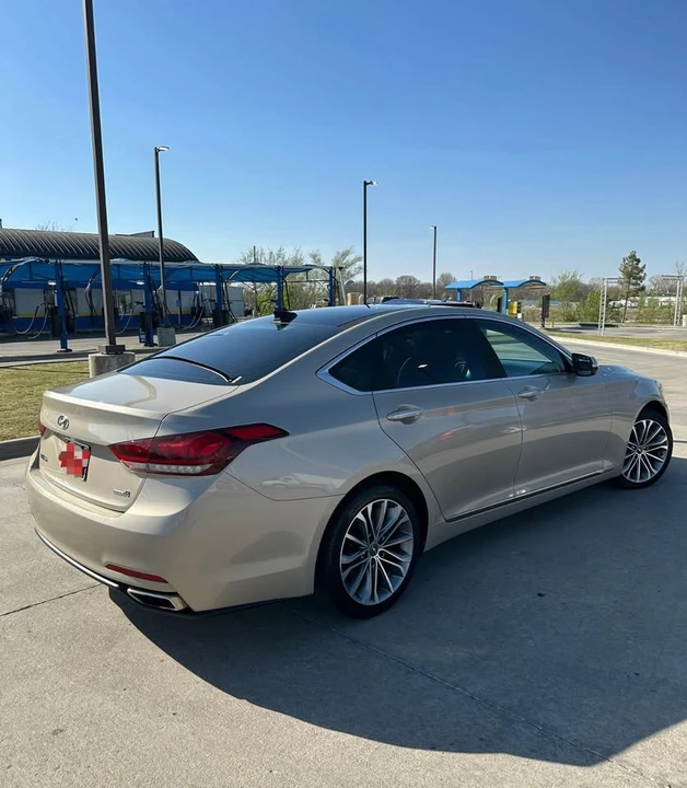 2015 Hyundai Genesis - Image 3 of 14