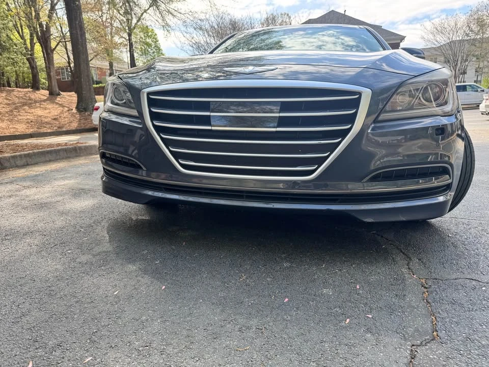 2015 Hyundai Genesis - Image 2 of 18