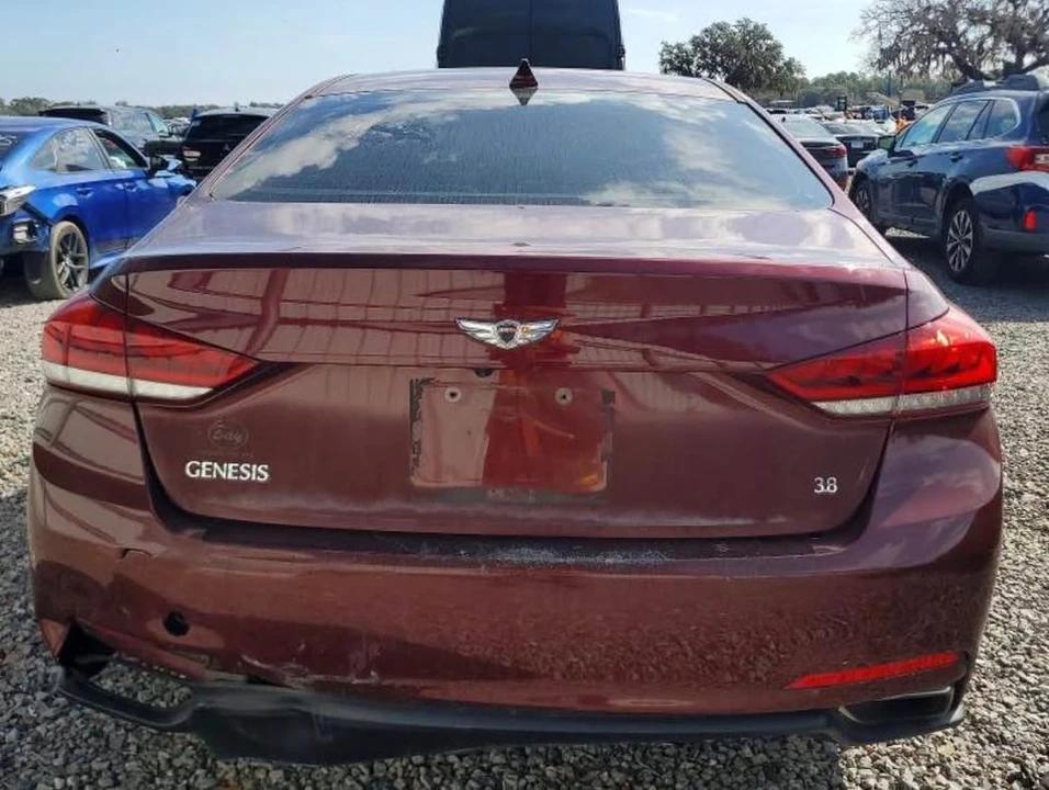 2015 Hyundai Genesis - Image 4 of 7