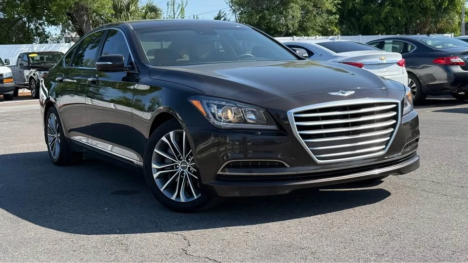 2015 Hyundai Genesis - Image 3 of 18