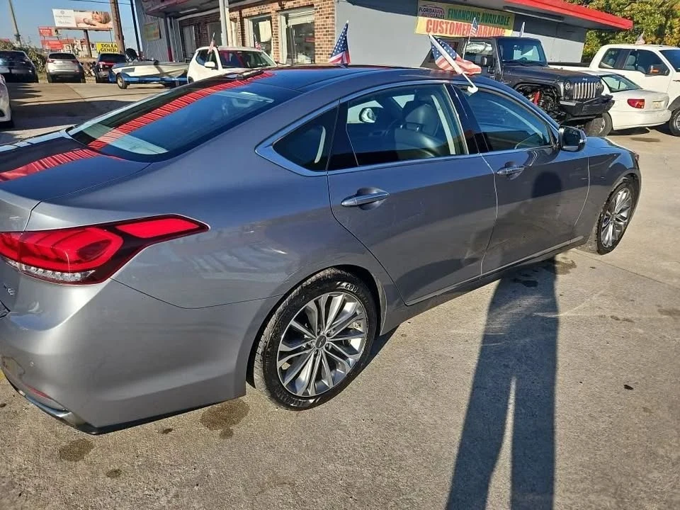 2015 Hyundai Genesis - Image 4 of 9