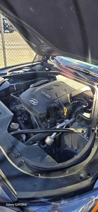 2015 Hyundai Genesis - Image 4 of 12
