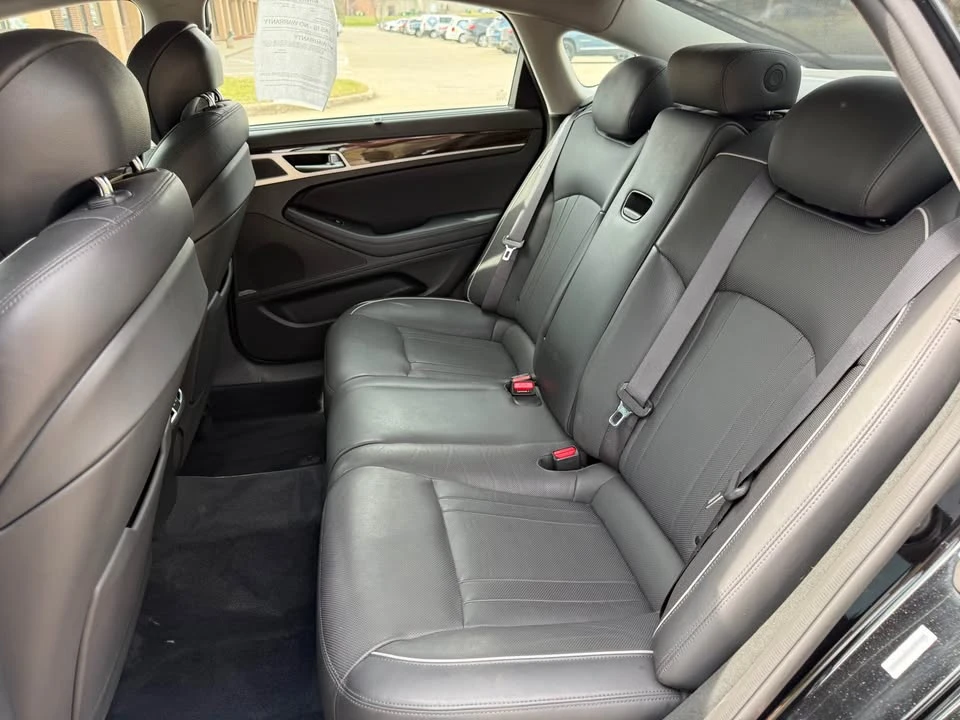 2015 Hyundai Genesis - Image 6 of 13