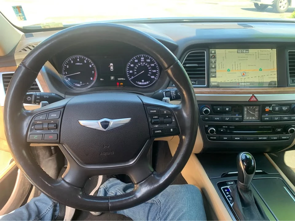 2015 Hyundai Genesis - Image 5 of 9