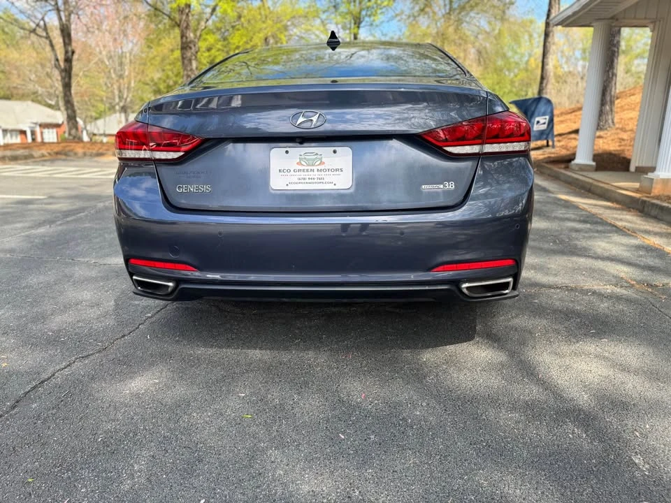 2015 Hyundai Genesis - Image 4 of 18