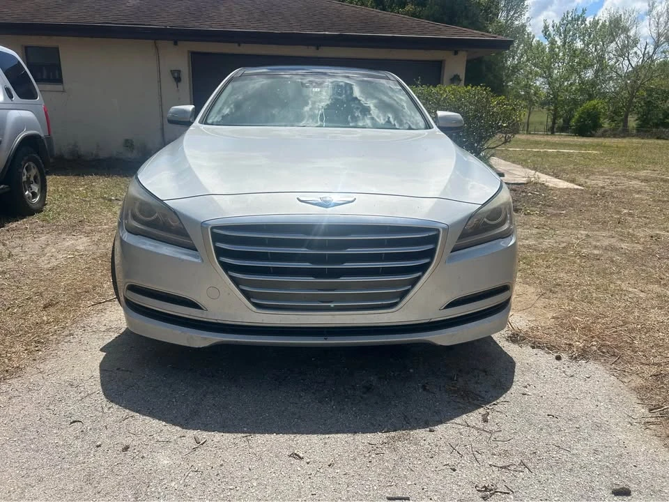 2015 Hyundai Genesis - Image 2 of 7
