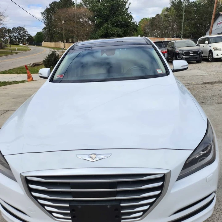 2015 Hyundai Genesis - Image 2 of 18