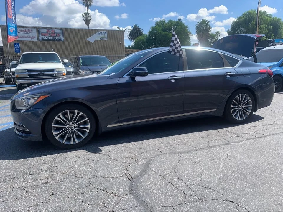 2015 Hyundai Genesis - Image 6 of 9