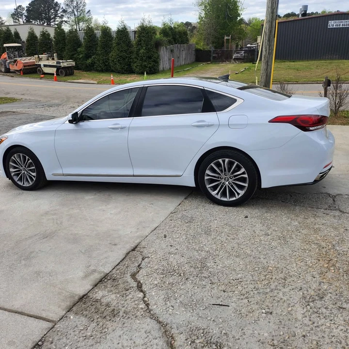 2015 Hyundai Genesis - Image 2 of 18