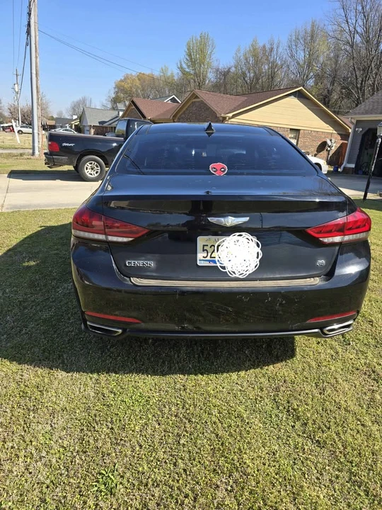 2015 Hyundai Genesis - Image 3 of 10