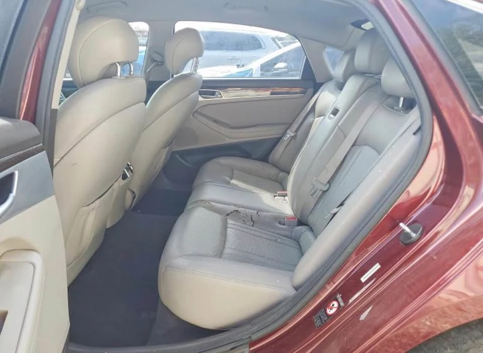 2015 Hyundai Genesis - Image 6 of 7