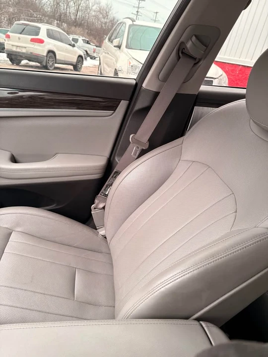 2015 Hyundai Genesis - Image 10 of 10