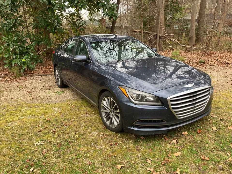 2015 Hyundai Genesis - Image 4 of 5