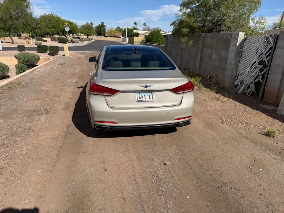 2015 Hyundai Genesis - Image 6 of 12