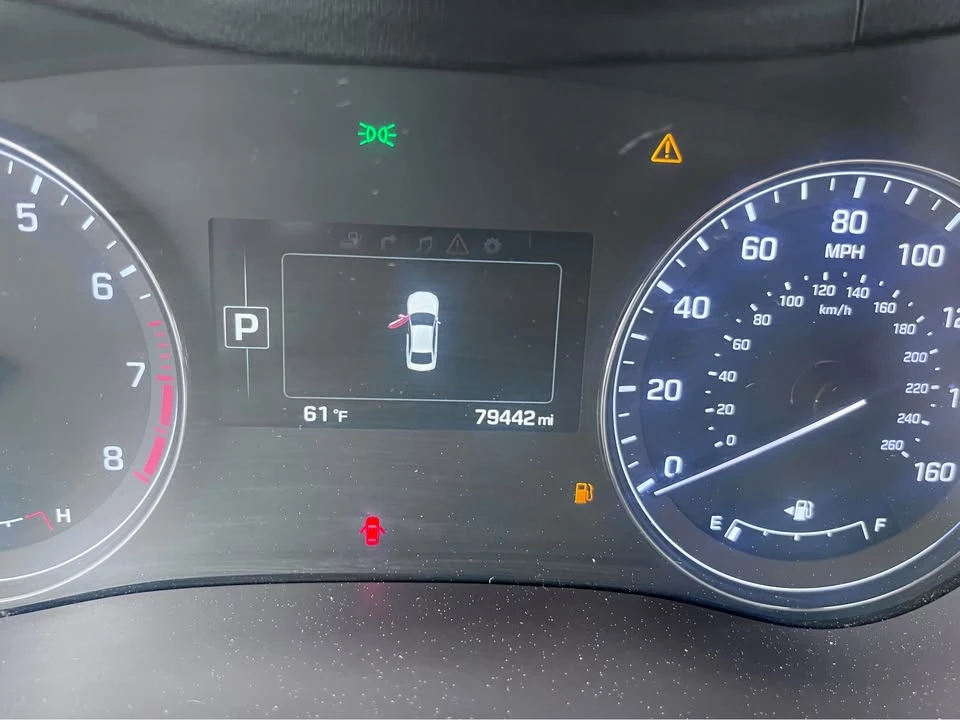 2015 Hyundai Genesis - Image 16 of 16