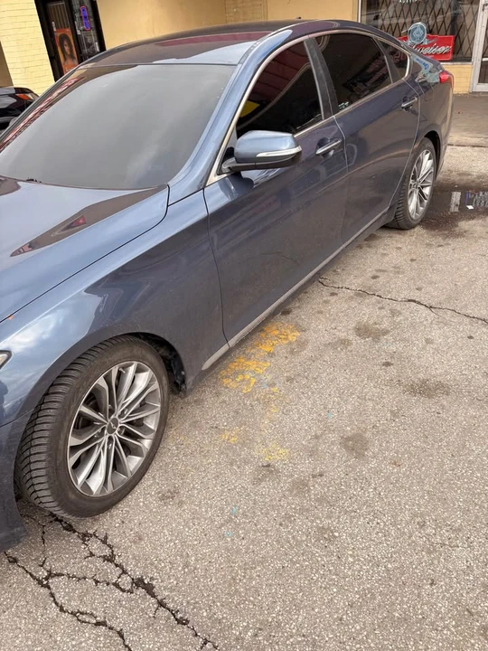 2015 Hyundai Genesis - Image 3 of 10