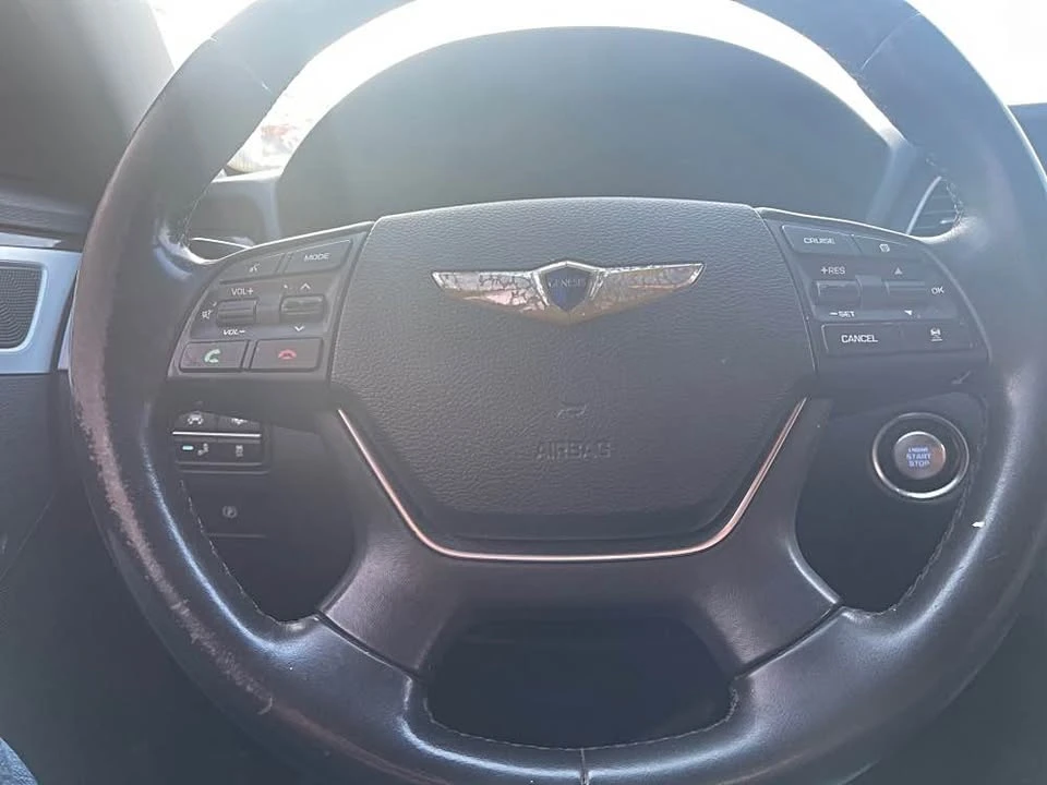 2015 Hyundai Genesis - Image 10 of 15