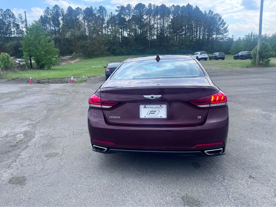 2015 Hyundai Genesis - Image 4 of 16