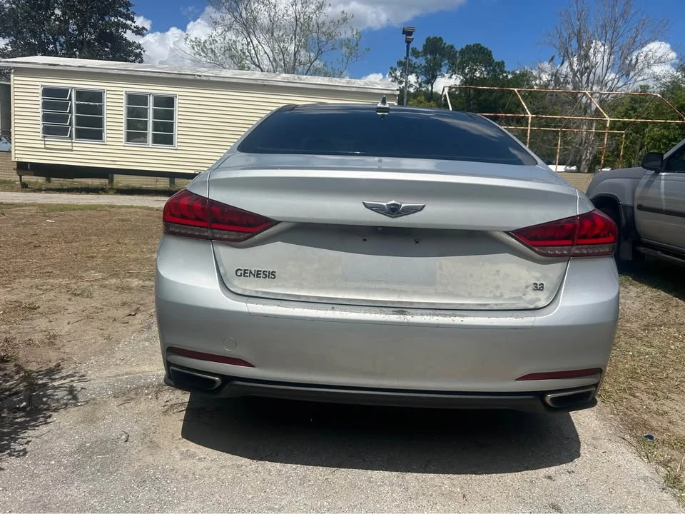 2015 Hyundai Genesis - Image 5 of 7