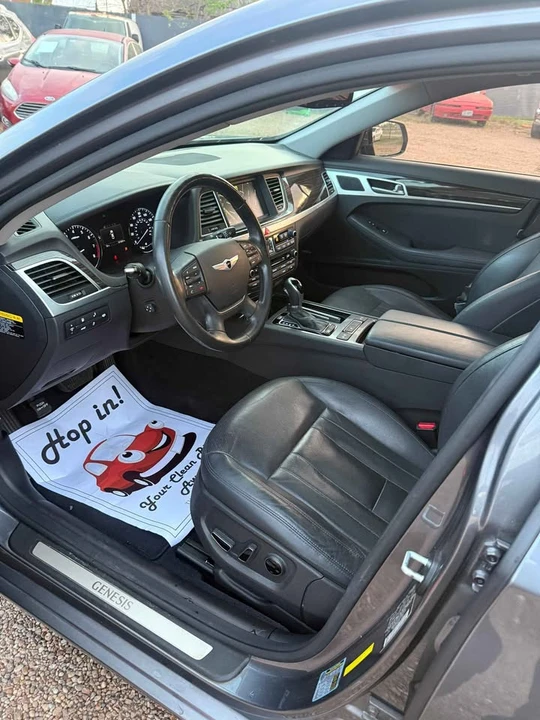 2015 Hyundai Genesis - Image 4 of 12
