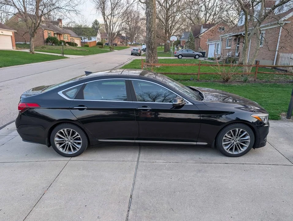 2015 Hyundai Genesis - Image 15 of 15