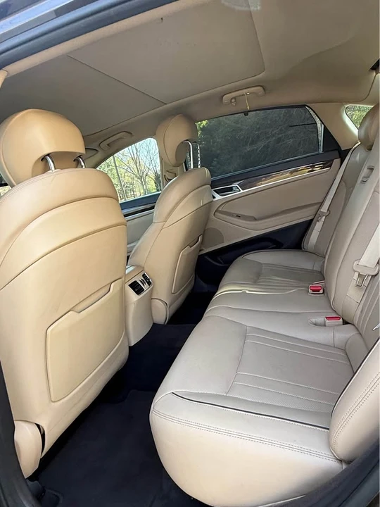2015 Hyundai Genesis - Image 4 of 5