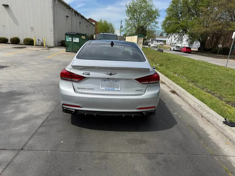 2015 Hyundai Genesis - Image 8 of 19