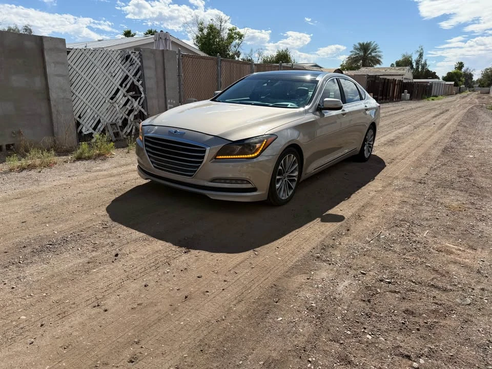 2015 Hyundai Genesis - Image 2 of 12