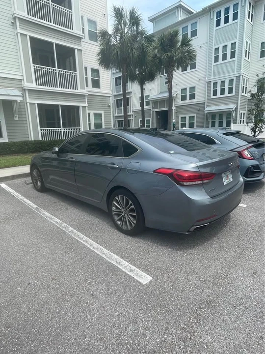 2015 Hyundai Genesis - Image 2 of 3