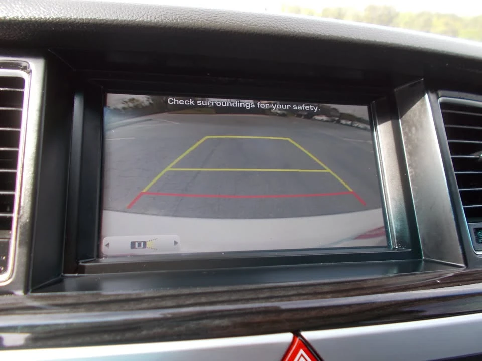 2015 Hyundai Genesis - Image 5 of 20