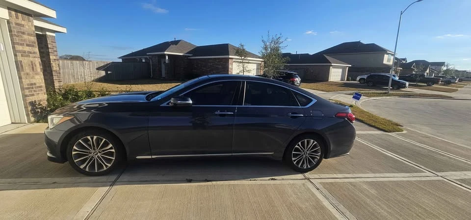 2015 Hyundai Genesis - Image 4 of 18