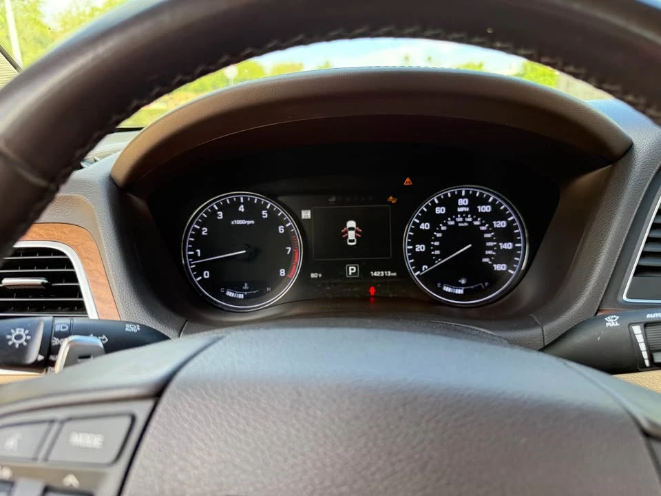 2015 Hyundai Genesis - Image 9 of 11