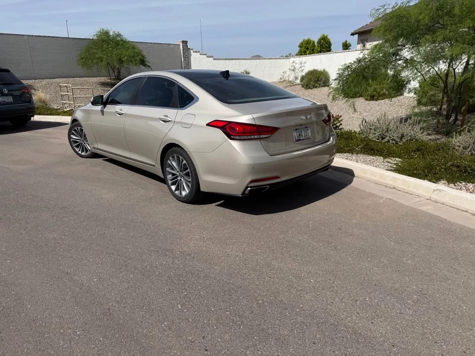 2015 Hyundai Genesis - Image 5 of 11