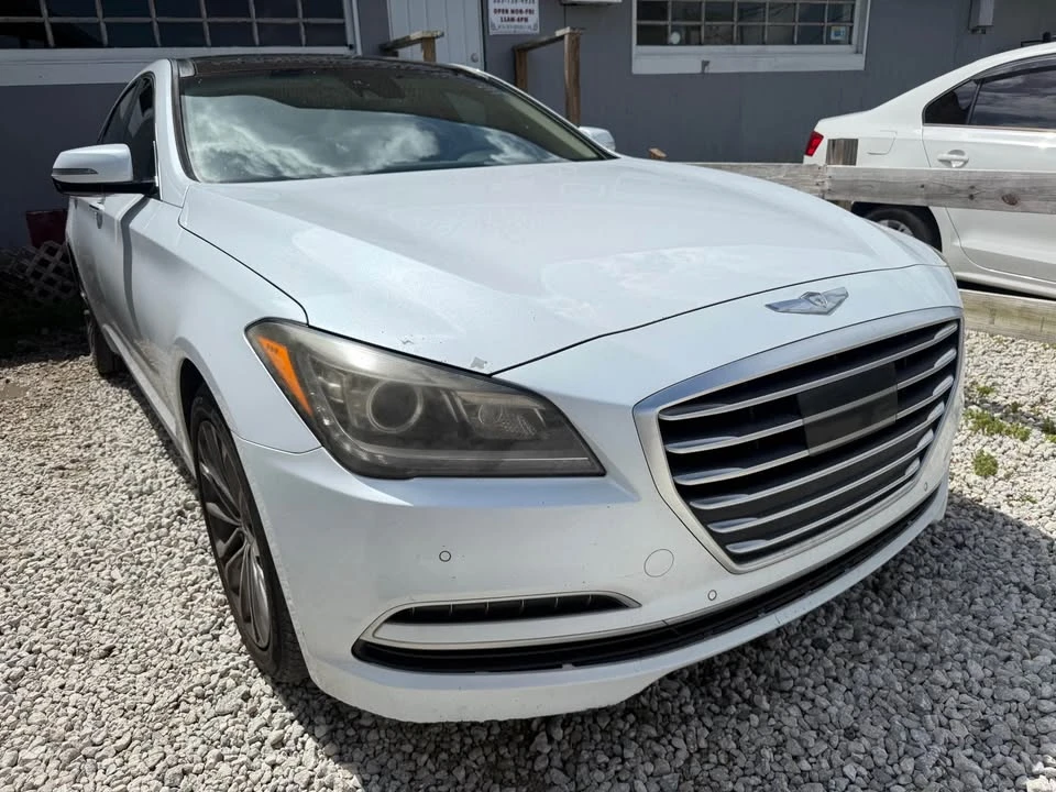 2015 Hyundai Genesis - Image 2 of 6