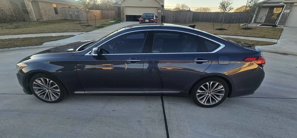 2015 Hyundai Genesis - Image 9 of 18