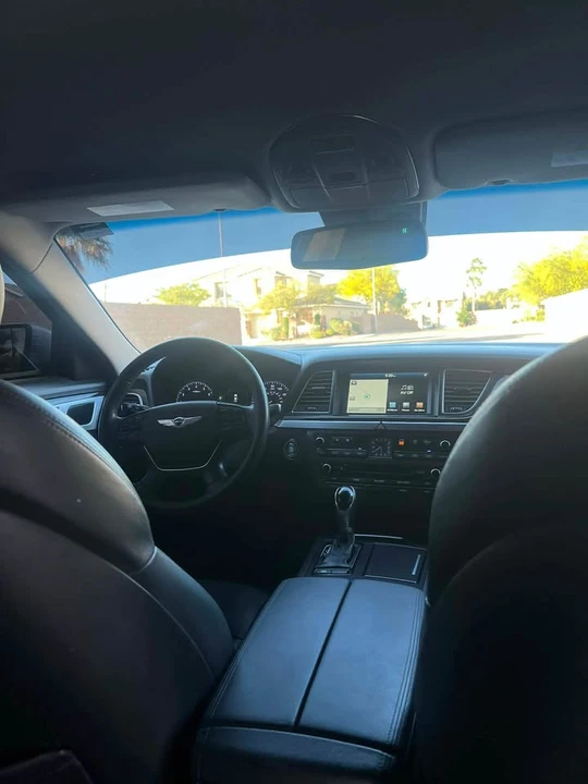 2015 Hyundai Genesis - Image 9 of 12