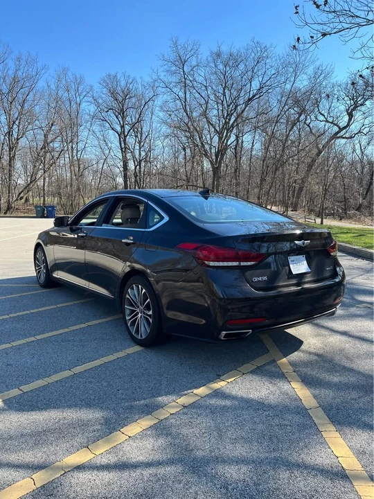 2015 Hyundai Genesis - Image 2 of 15