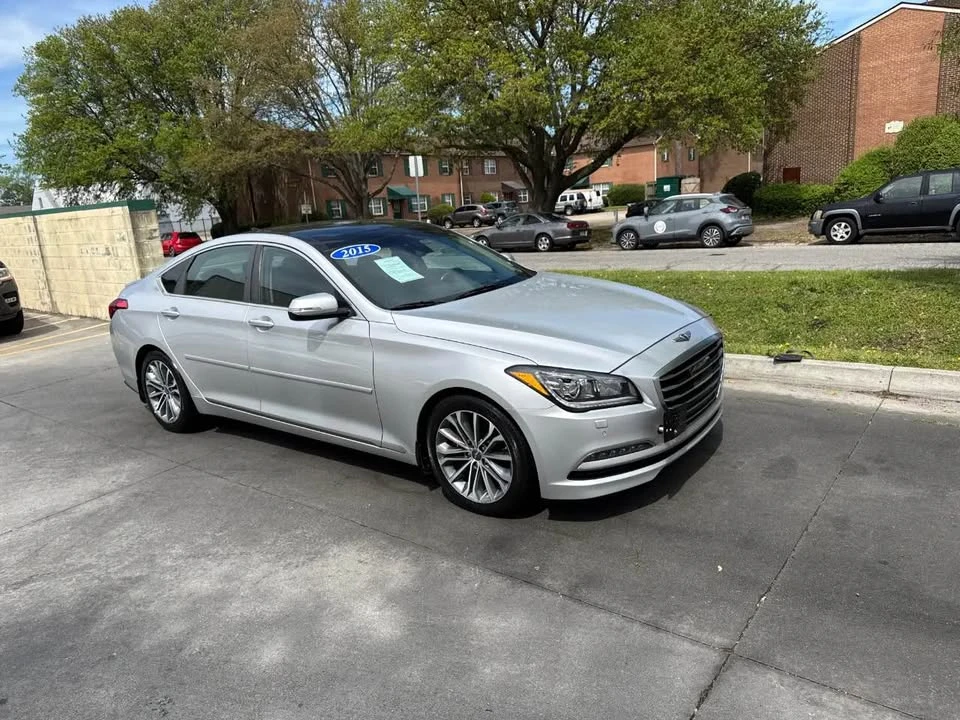 2015 Hyundai Genesis - Image 5 of 19