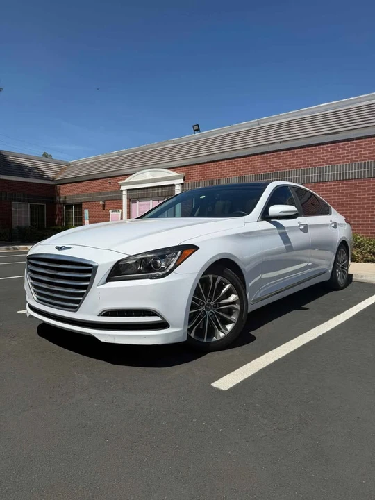 2015 Hyundai Genesis - Image 11 of 11