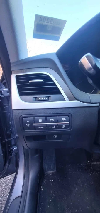 2015 Hyundai Genesis - Image 20 of 20