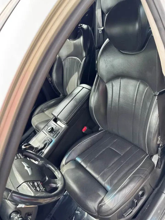 2015 Hyundai Genesis - Image 12 of 19