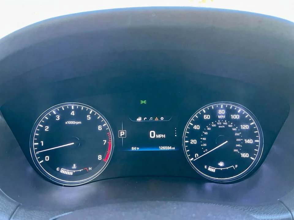 2015 Hyundai Genesis - Image 15 of 19