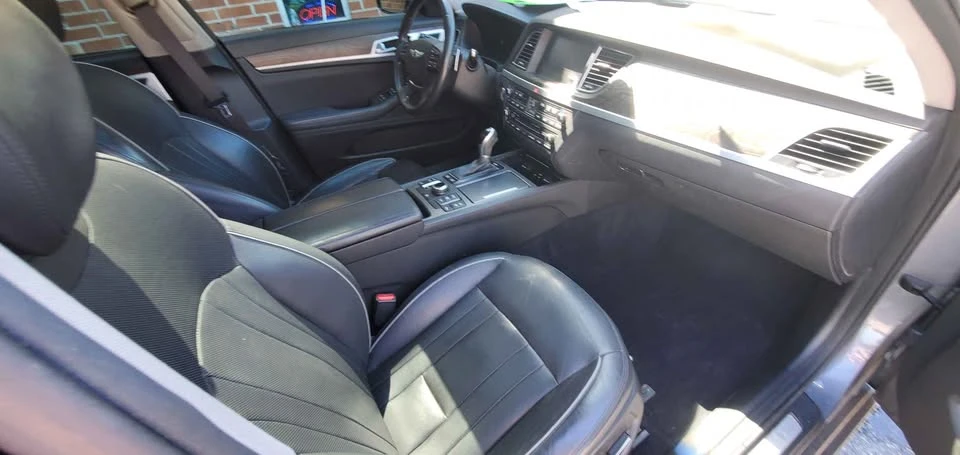 2015 Hyundai Genesis - Image 5 of 20