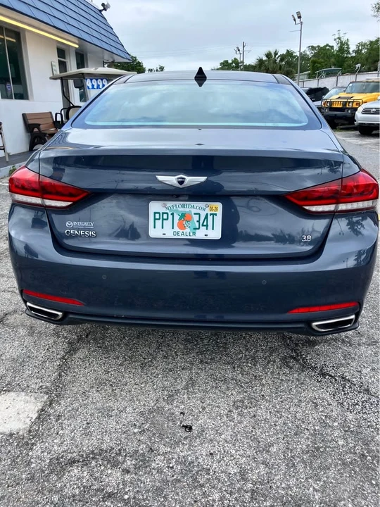 2015 Hyundai Genesis - Image 7 of 7
