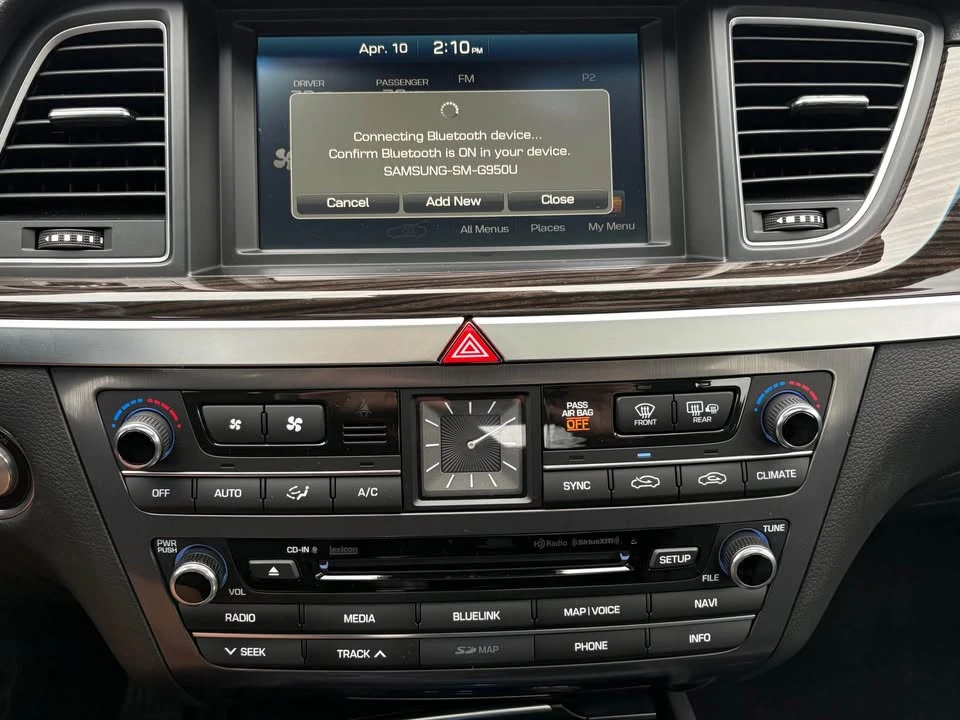2015 Hyundai Genesis - Image 19 of 21