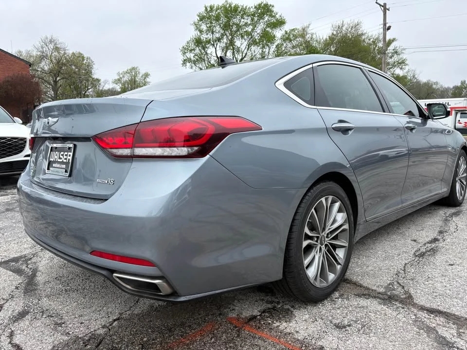 2015 Hyundai Genesis - Image 6 of 21