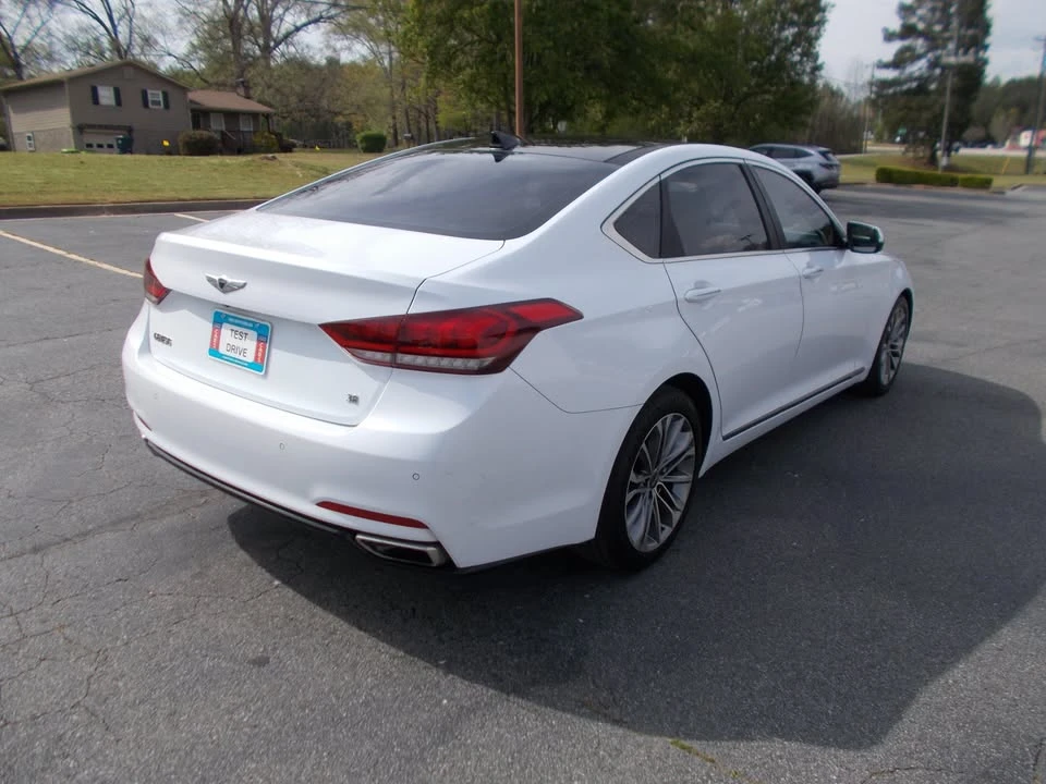 2015 Hyundai Genesis - Image 14 of 20