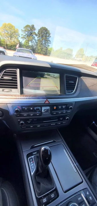 2015 Hyundai Genesis - Image 19 of 20