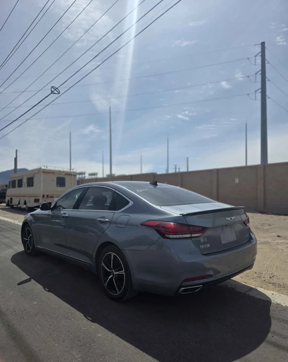 2015 Hyundai Genesis - Image 4 of 9