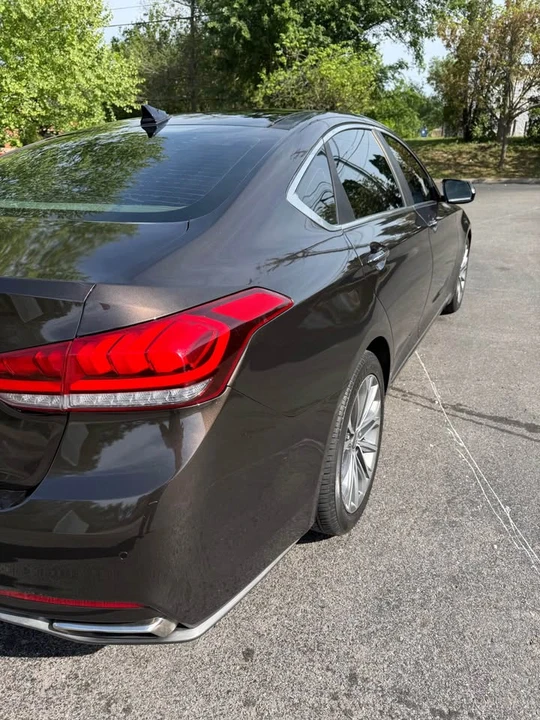 2015 Hyundai Genesis - Image 8 of 16